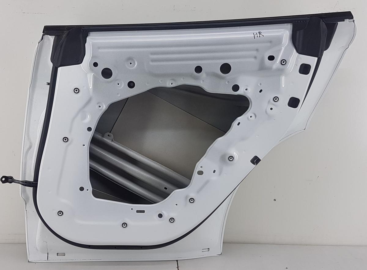 Tesla Model Y T&uuml;r hinten rechts in PPSW White Water Pearl Bj22 Rohbaut&uuml;r