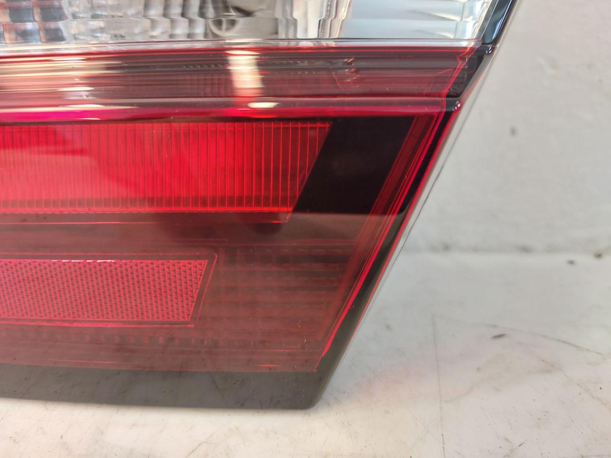 Ford Fiesta HF MK8 Rückleuchte Schlussleuchte Rücklicht innen rechts 5 Türer Ford Fiesta HF MK8 Rückleuchte Schlussleuchte Rücklicht innen rechts 5 Türer