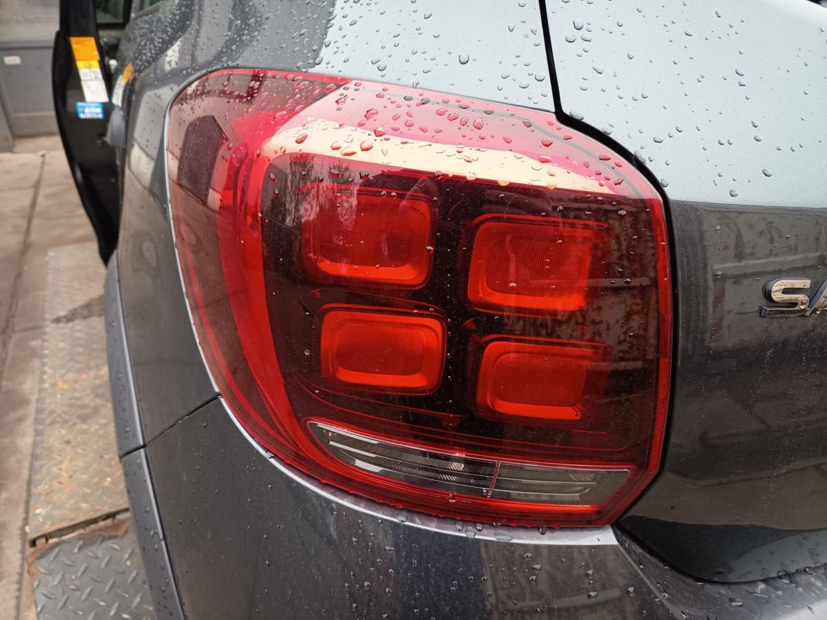 Dacia Sandero II Stepway original R&uuml;ckleuchte links Baujahr 2020