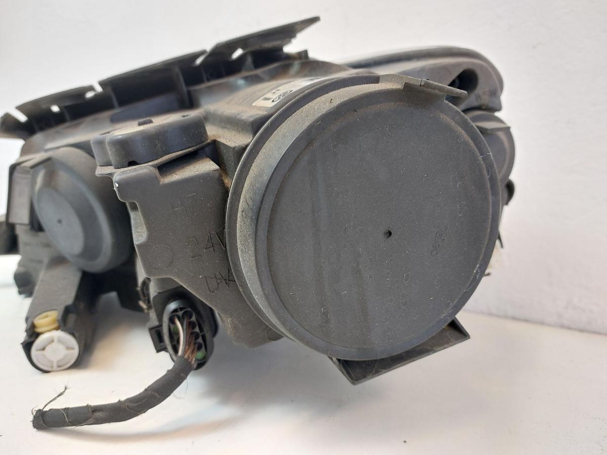 VW Passat 3C B6 Scheinwerfer vorn rechts Frontscheinwerfer Halogen Valeo OEM