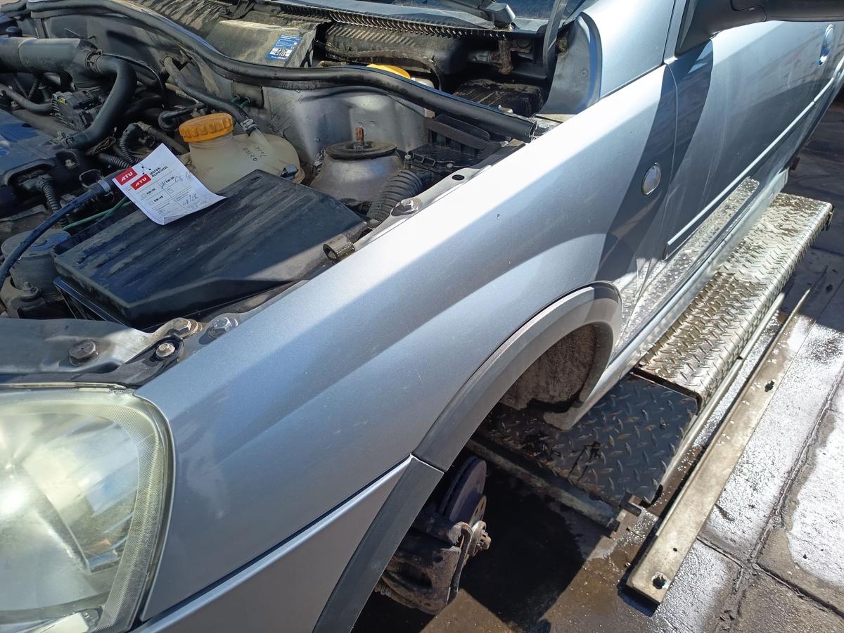 Opel Corsa C original Kotfl&uuml;gel links Seitenteil Z163 Lichtsilber Bj 2005