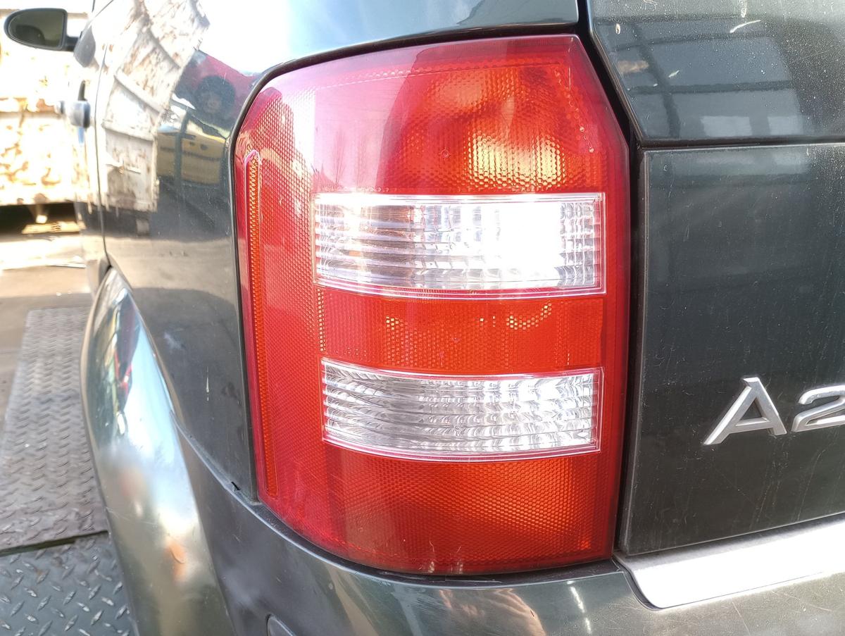 Audi A2 original Rückleuchte links Baujahr 2001