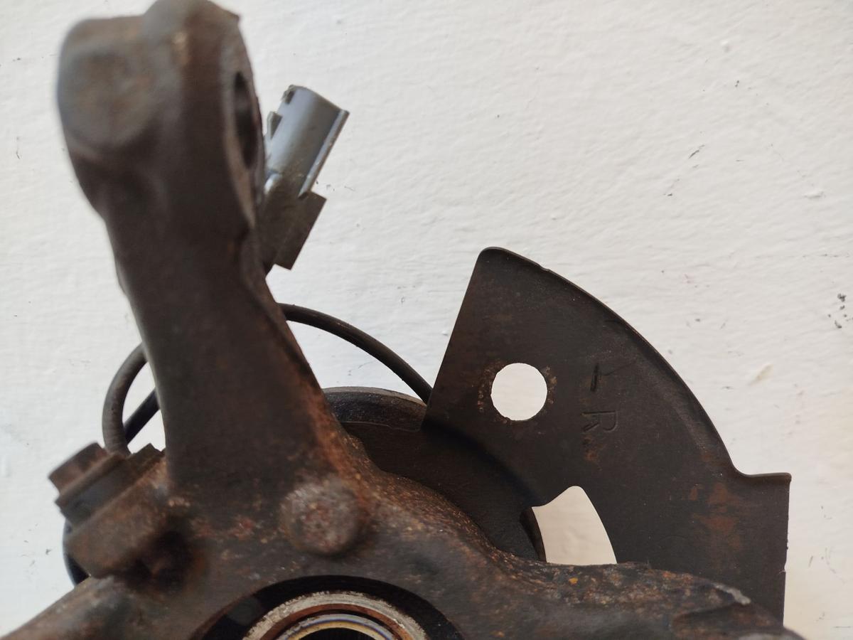 Nissan Micra K14 Achsschenkel vorn rechts Radlagergeh&auml;use Schwenklager