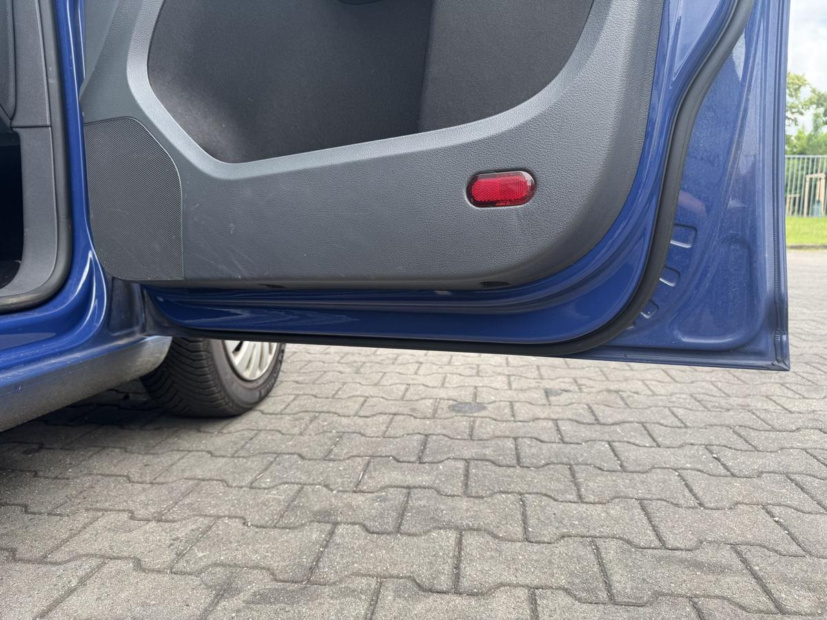 VW Touran 1T original T&uuml;r vorn rechts LL5M Indienblau Rohbau Bj.2008