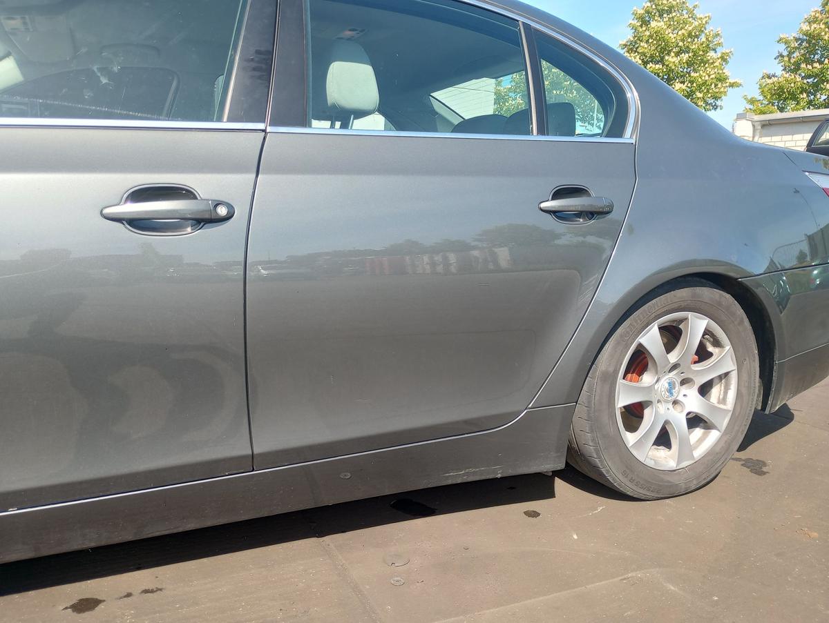 BMW 5er E60 original hinten links Fahrerseite Limo A36 Titangrau Bj 2005