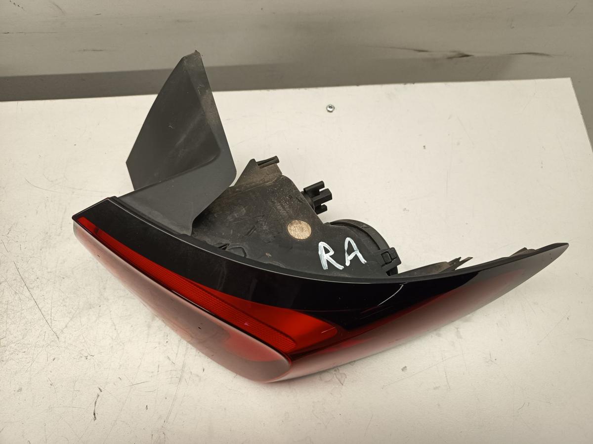 Opel Astra K Schr&auml;gheck original R&uuml;ckleuchte rechts au&szlig;en vor Facelift Bj 2018