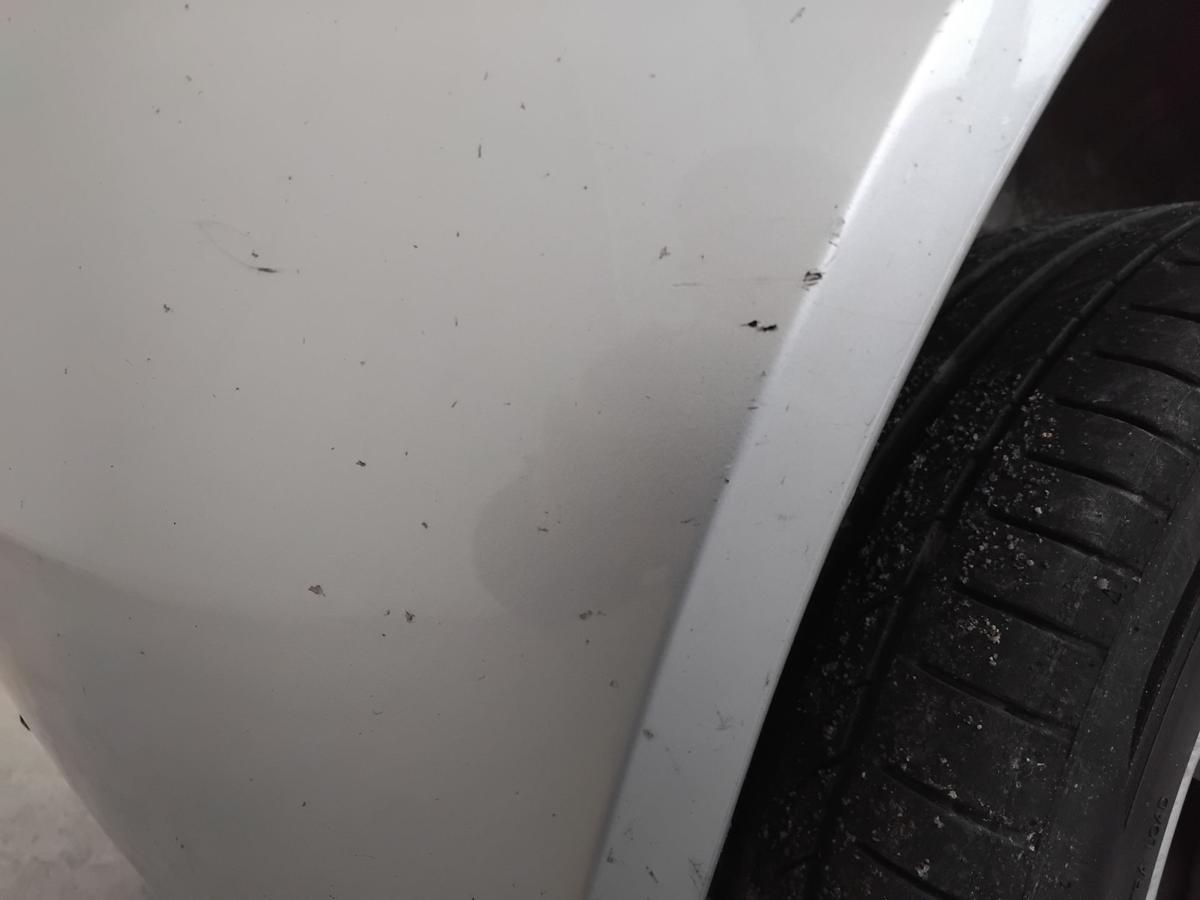 Mitsubishi Colt Z30 orig.Sto&szlig;f&auml;nger Sto&szlig;stange hinten 5-T&uuml;rer BJ2007 A50 silber