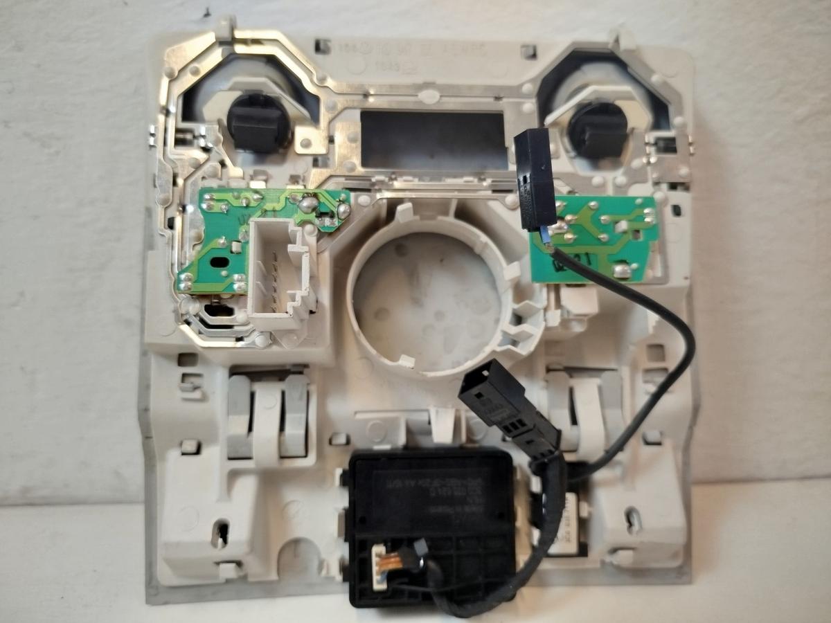 VW Passat 3C B7 Variant Innenleuchte Dachleuchte Leselampe vorn Innenraumleuchte