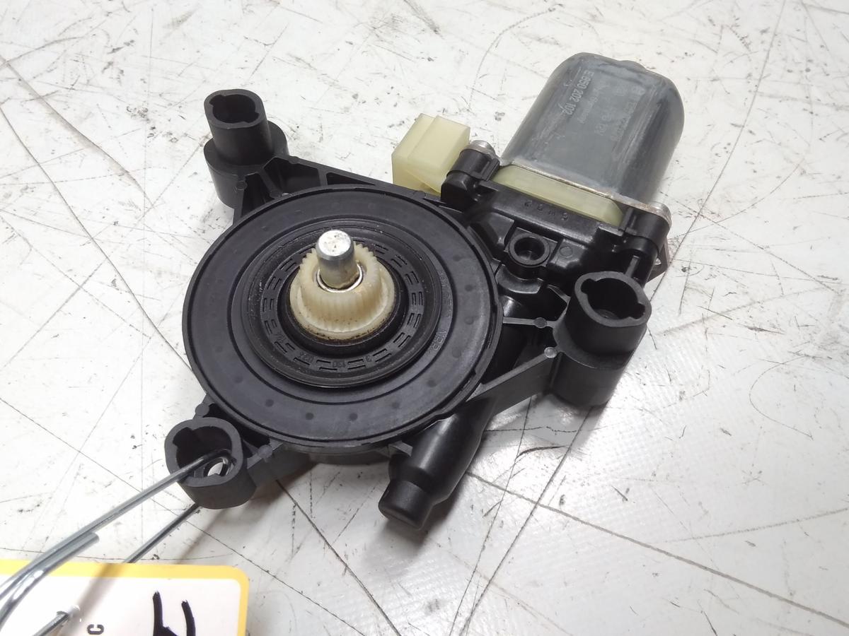 VW Golf 7 original Fensterhebermotor vorn rechts 5Q0959802C Bj.2017