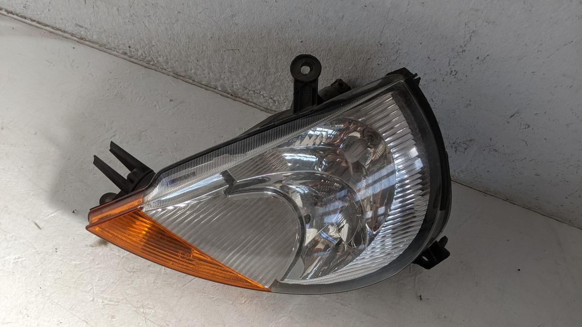 Ford Streetka RL2 Scheinwerfer vorn links Lampe Hauptscheinwerfer Valeo 67724920