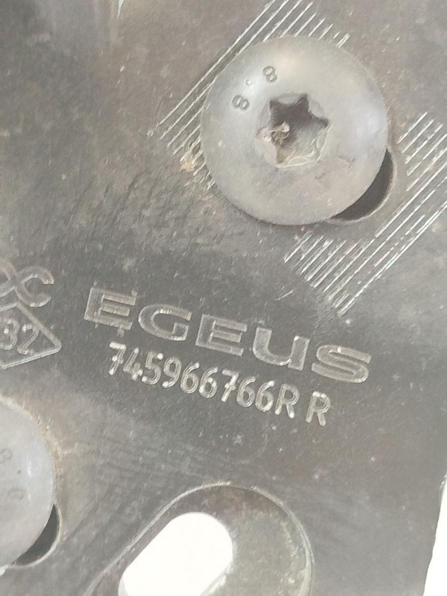 Mercedes Citan W420 Rollenführung Schiebetür rechts unten Führung Rollen