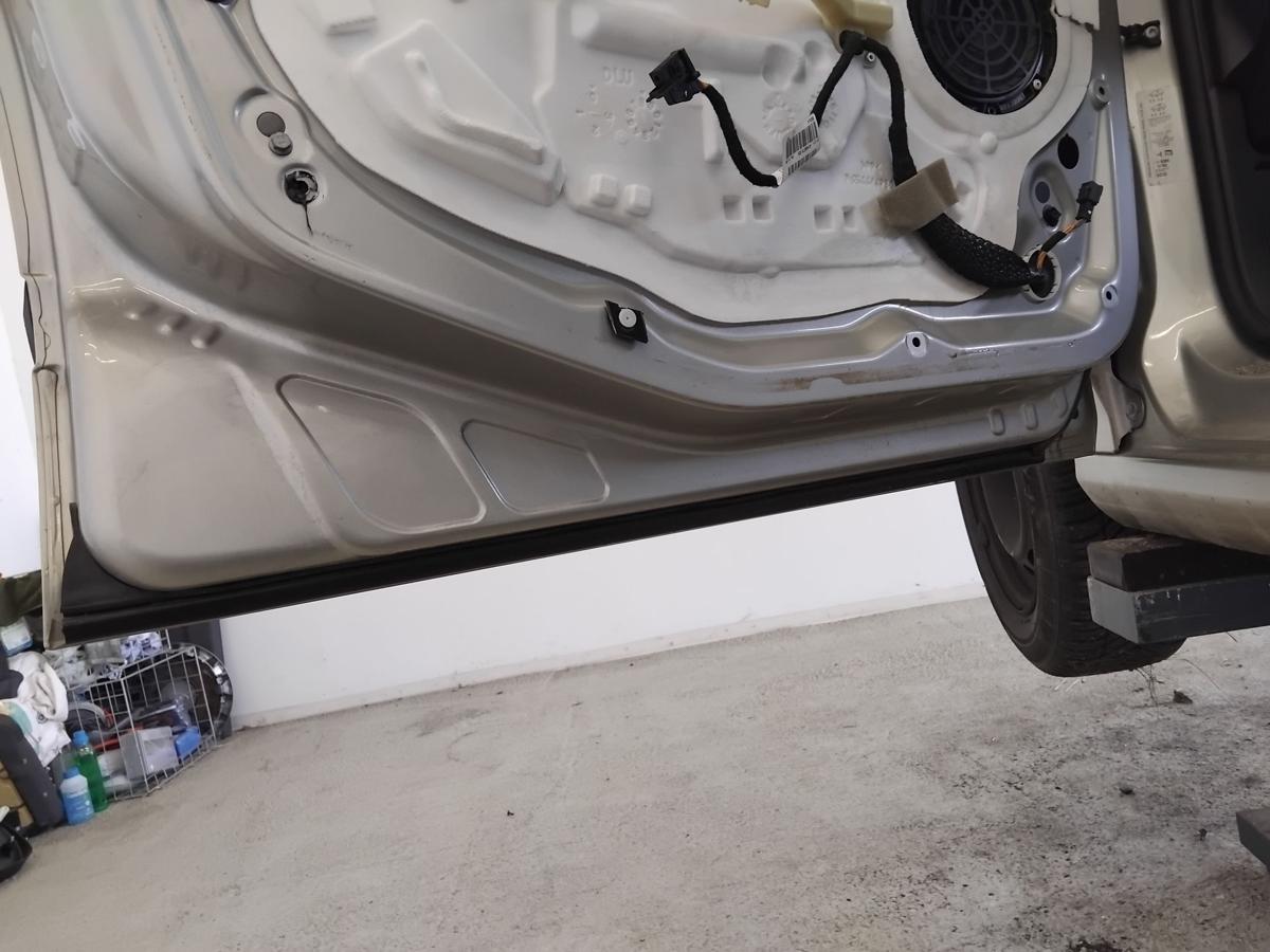 Peugeot 308 I T&uuml;r vorn links Fahrert&uuml;r aschgraumetallic ETS 5-t&uuml;rig BJ2009