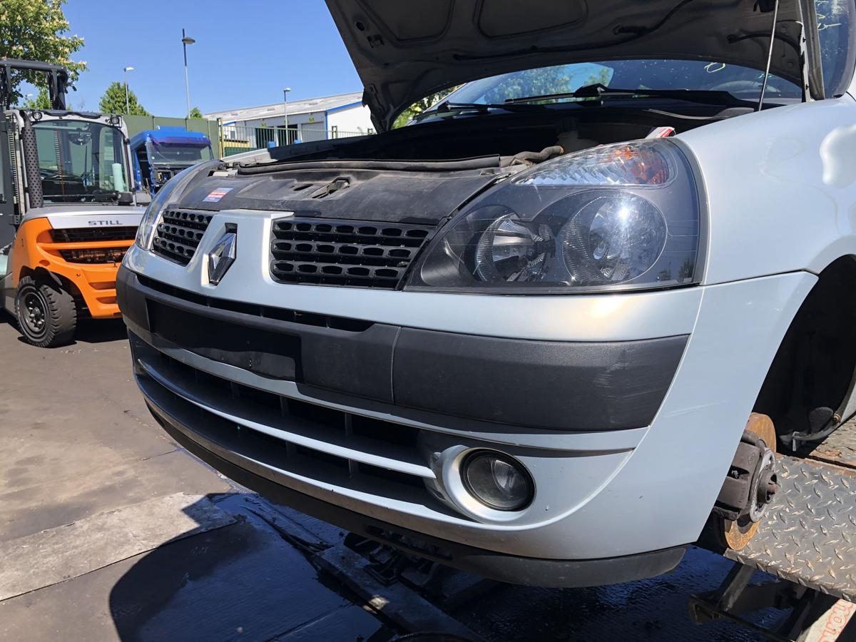 Renault Clio B Phase II original Stoßstange Fänger vorn MV632 Gris Boreal Bj2003