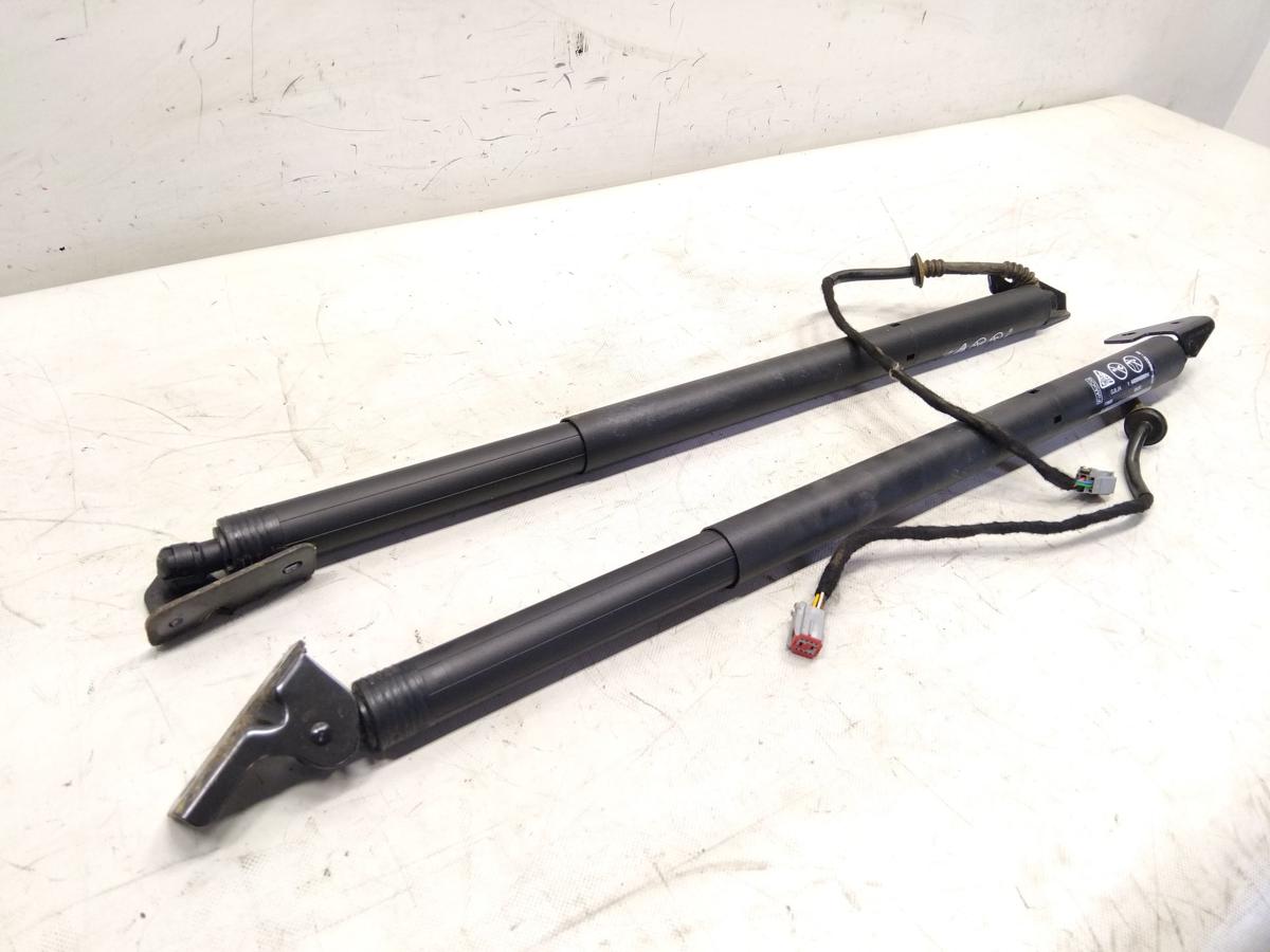 Ford Focus 4 Kombi DEH Facelift original Satz Antriebe Heckklappe Bj.2023