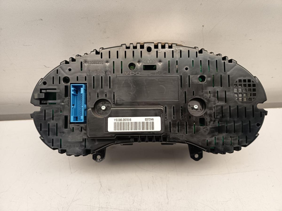 Audi A3 8P orignal Kombiinstrument Tacho 8P0920930R Baujahr 2005