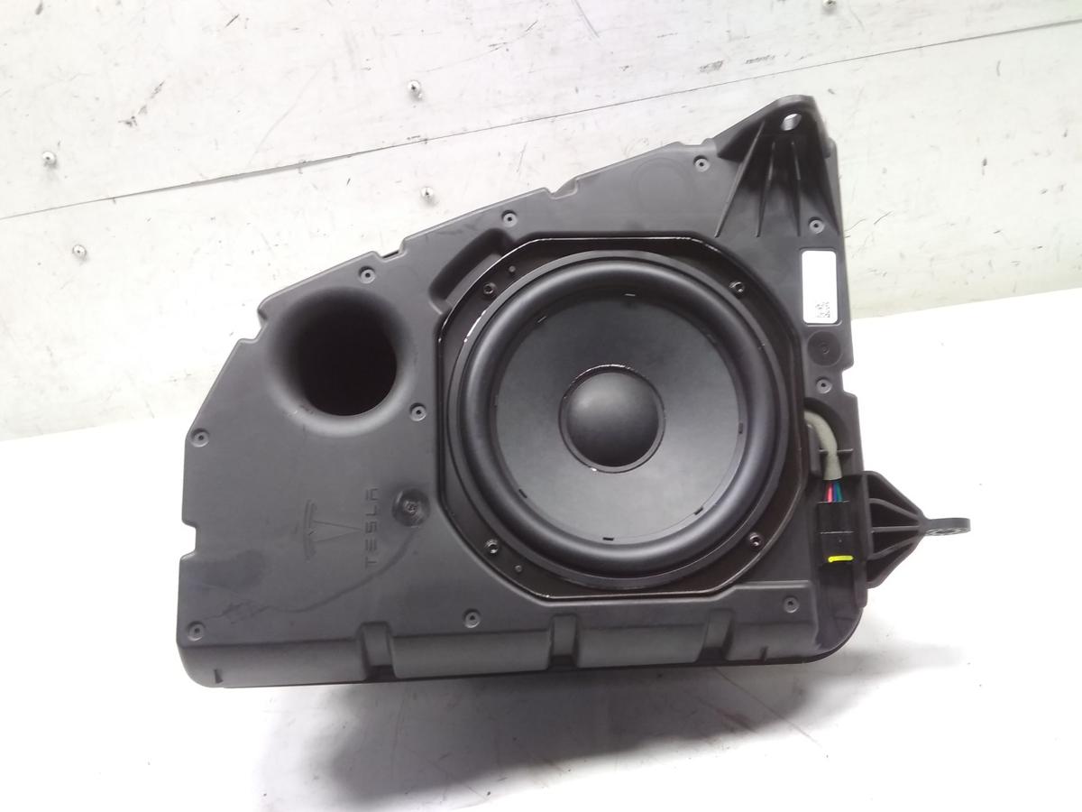 Tesla Model Y original Subwoofer Bassbox BJ2023