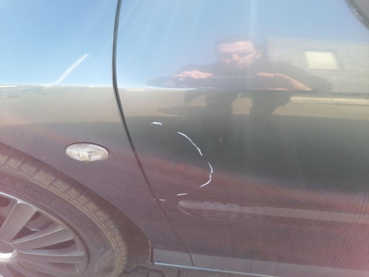 Peugeot 407SW Bj.2005 original T&uuml;r vorn links EZW Eisengrau Rohbau