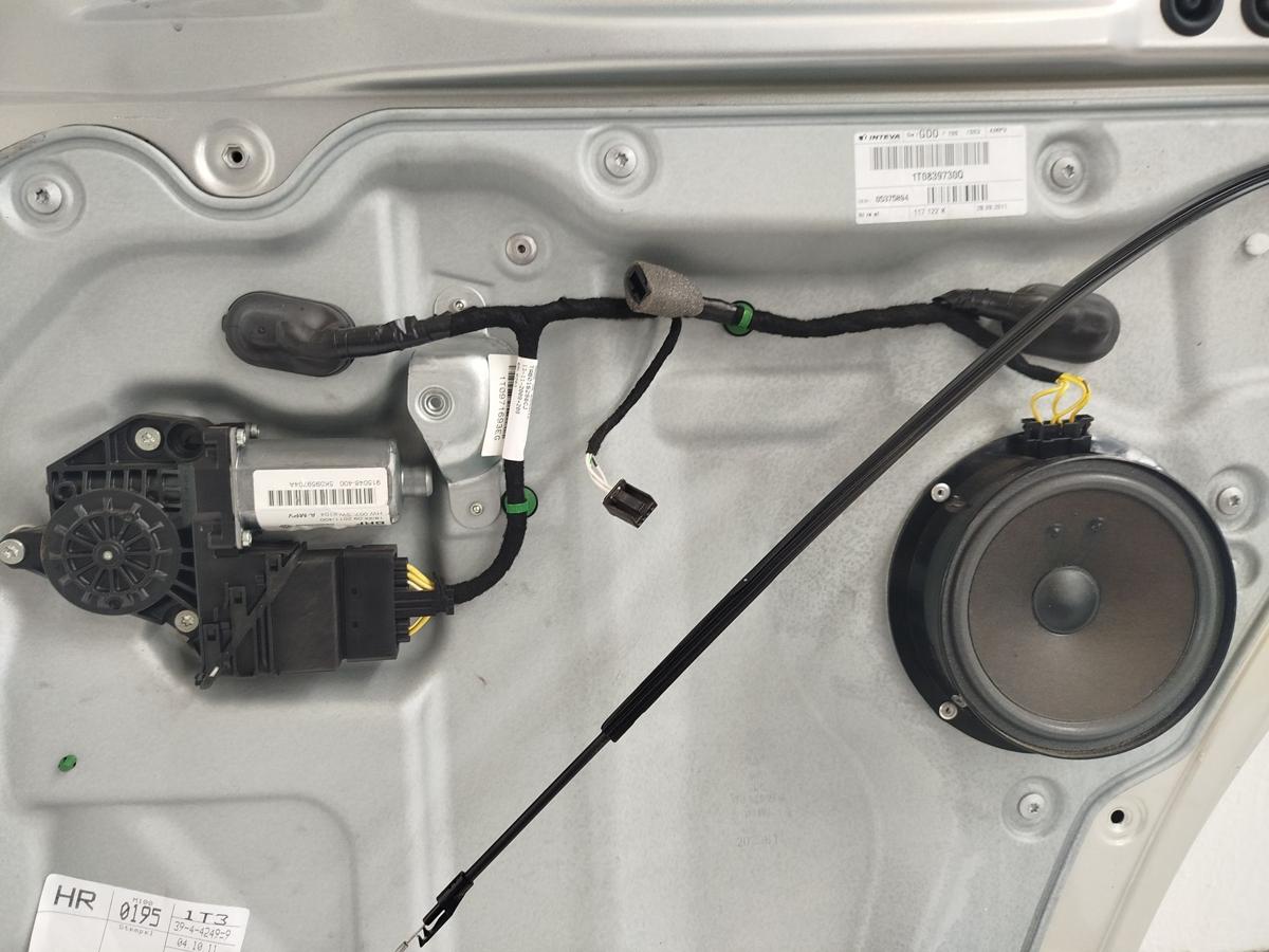 VW Touran 1T3 ab2010 Tür hinten rechts Fondtür Rohbau LR7L Silver Leaf