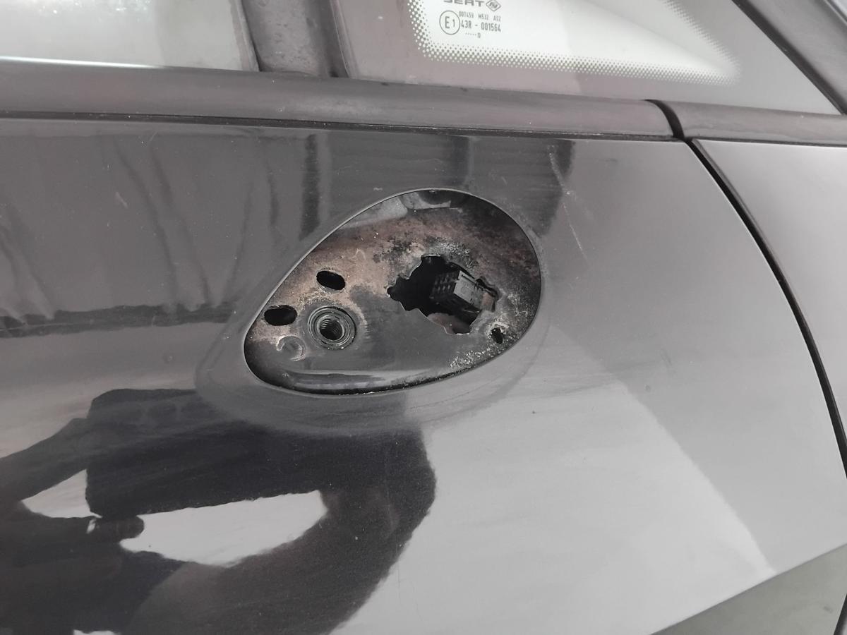 Seat Ibiza ST Kombi 6J Tür vorn rechts Beifahrertür LC9Z blackmagicperl BJ2010