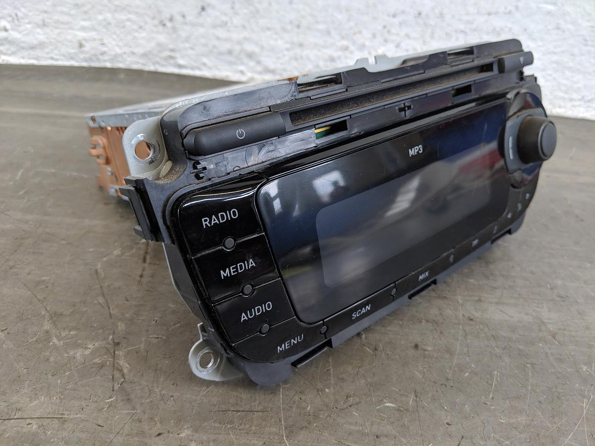 Seat Leon 1P ab09 original Autoradio mit CD 1P0035153 Radio