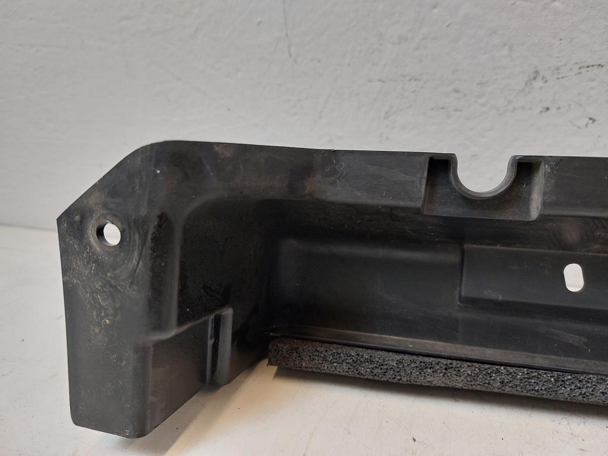 Hyundai i30 PD Mild Hybrid Luftf&uuml;hrung vorn Schlosstr&auml;ger Plastikluftleitblech