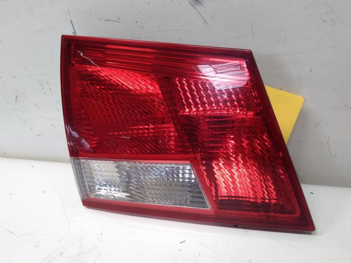 Opel Vectra C Caravan orig R&uuml;ckleuchte Heckleuchte innen links BJ2004 24469463