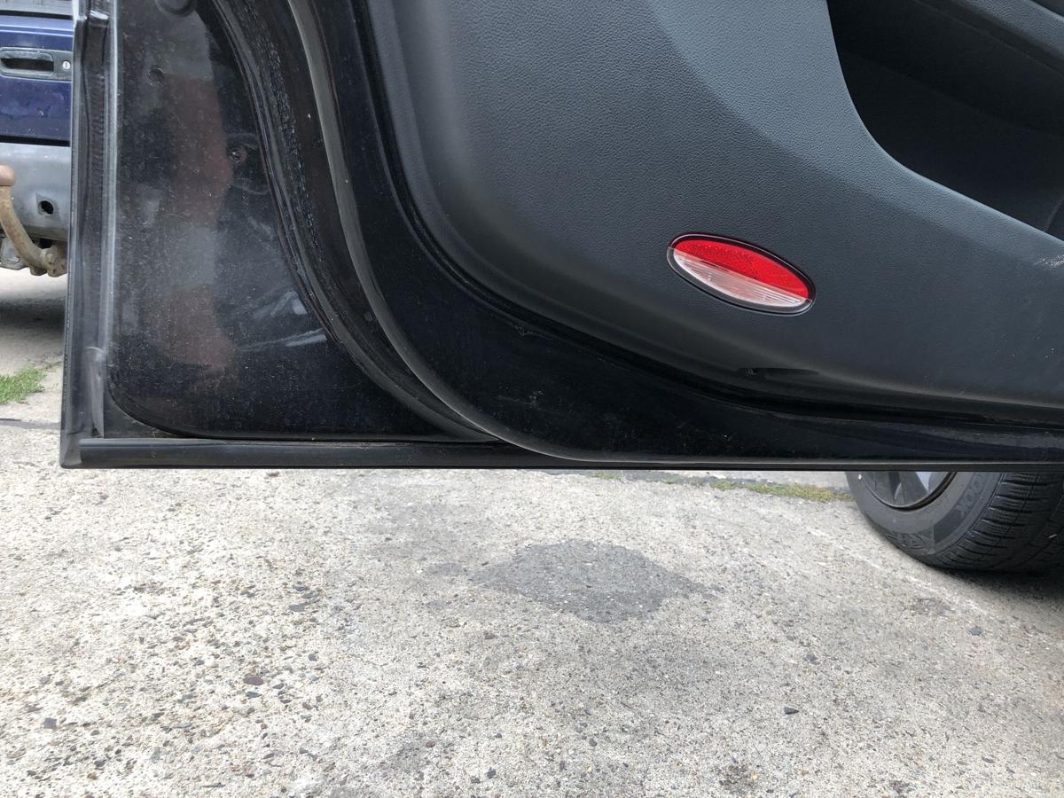 Renault Laguna III 3 T&uuml;r vorn links Fahrert&uuml;r im Rohbau NV676 Black Noir Nacre
