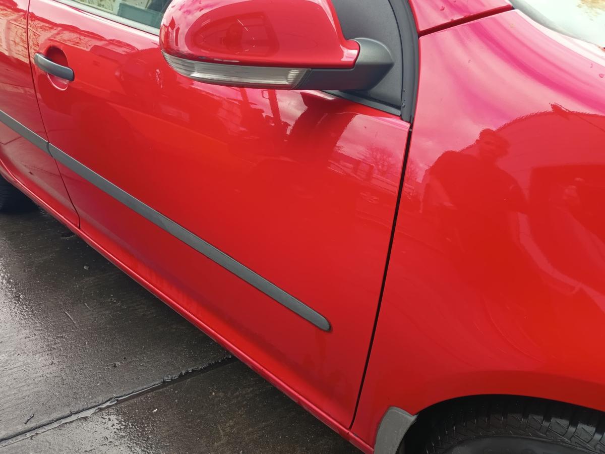 VW Golf V 5 original Tür vorn rechts 5TRG LY3D Tornadorot Bj 2004 VW Golf V 5 original Tür vorn rechts 5TRG LY3D Tornadorot Bj 2004