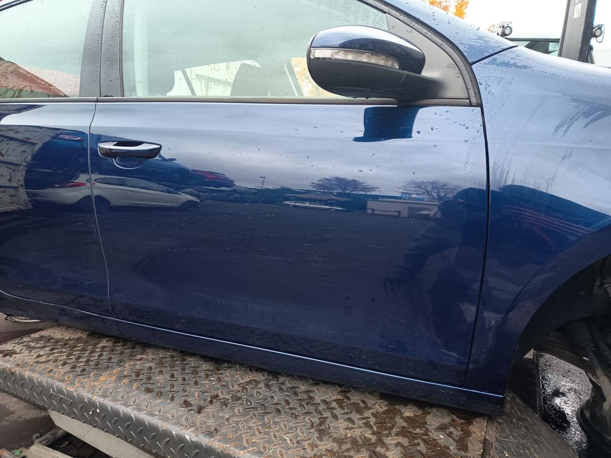 VW Golf VI 6 Limo orig Tür vorn rechts 5türer Beifahrertür LD5Q Blau Bj 2009 VW Golf VI 6 Limo orig Tür vorn rechts 5türer Beifahrertür LD5Q Blau Bj 2009