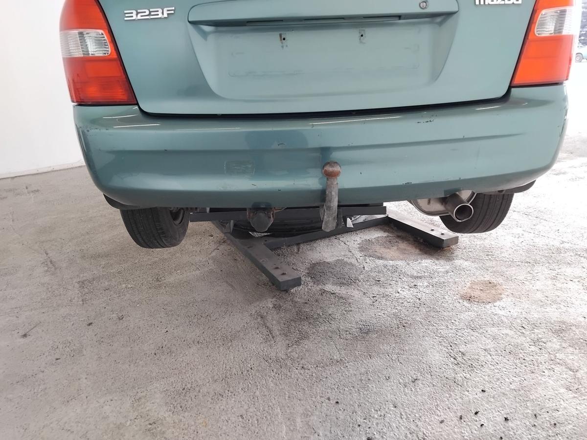 Mazda 323 F BJ Flie&szlig;heck orig Sto&szlig;f&auml;nger Sto&szlig;stange hinten BJ2001 23G orient green pearl