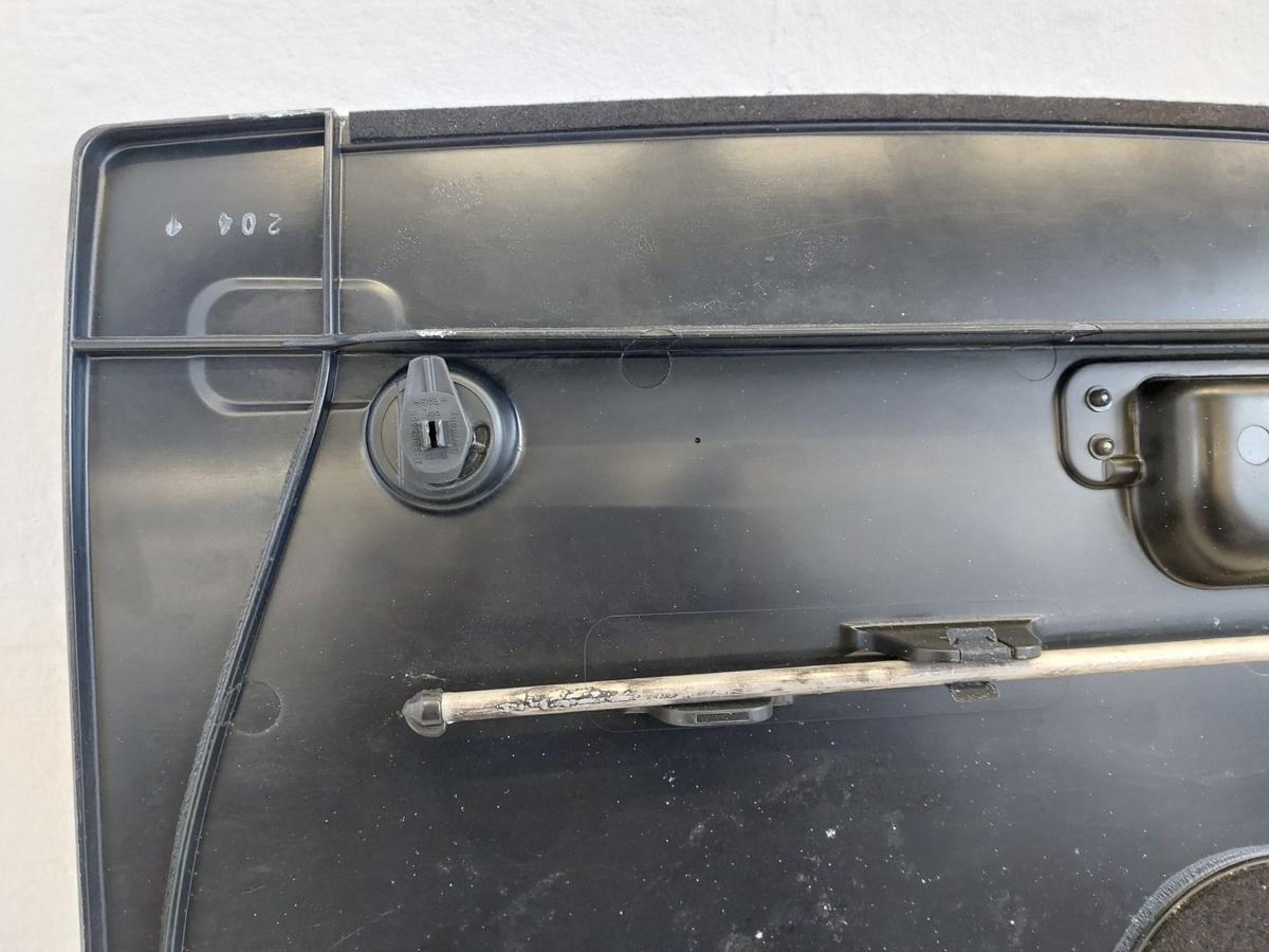 VW Passat 3BG Variant Kofferraumboden Boden Kofferraum Laderaum Kunststoff