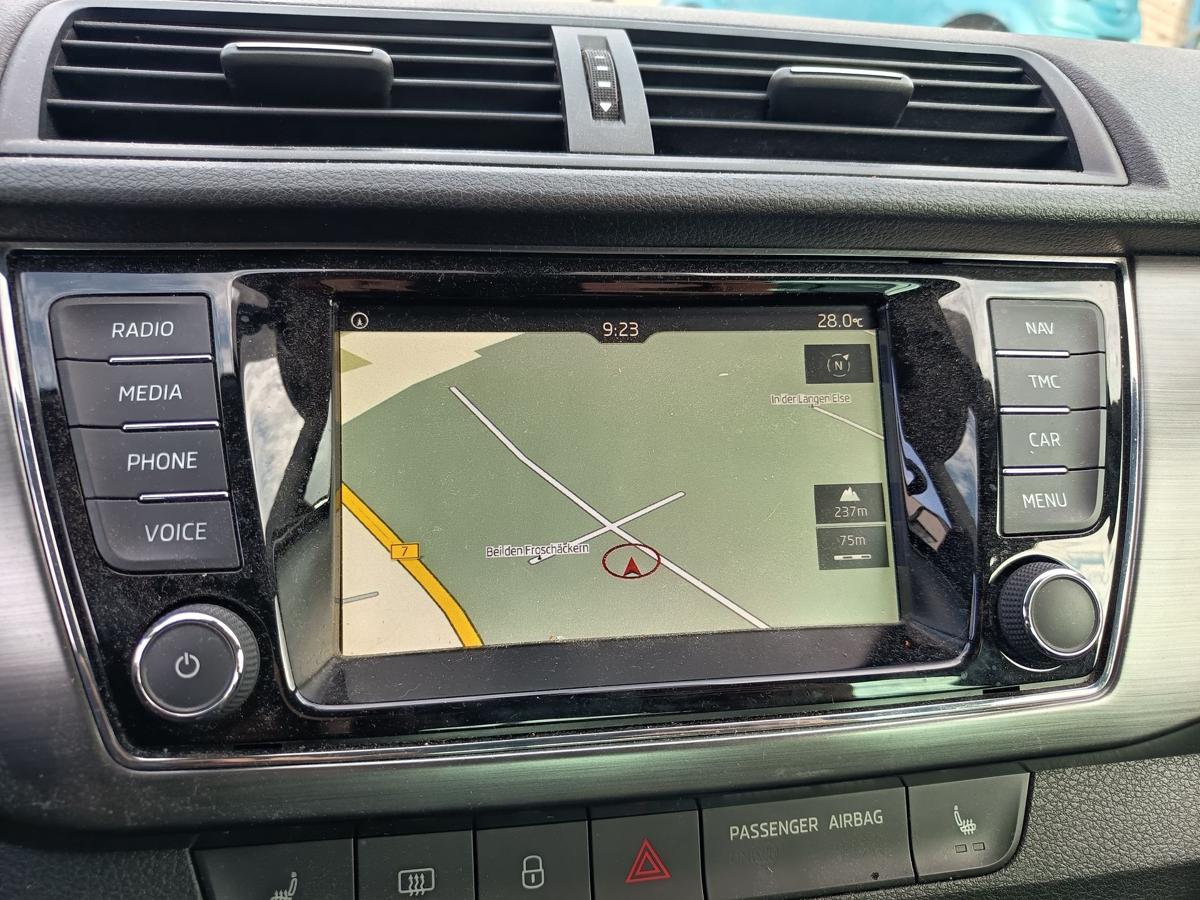 Fabia III NJ original Radiobedieneinheit Display Amundsen Navi 6V0919604A Bj2015