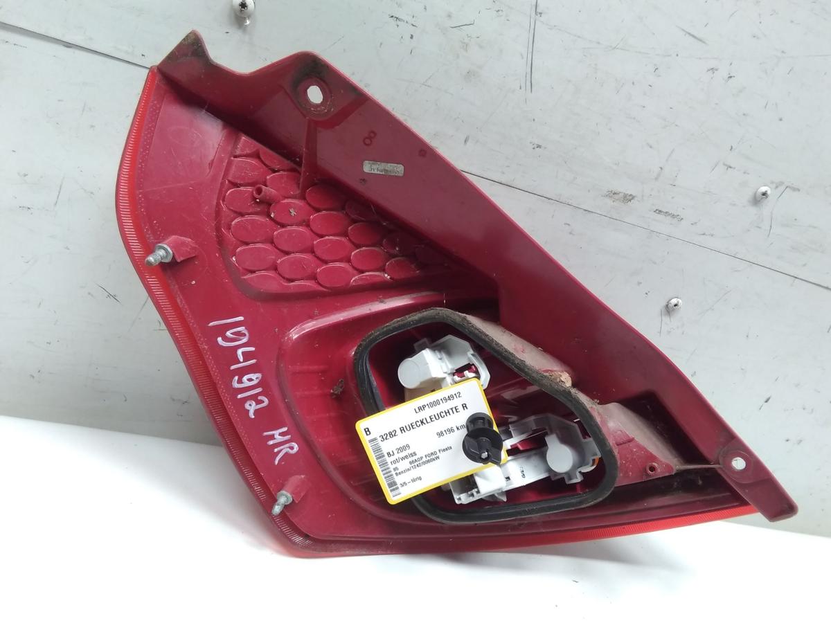 Ford Fiesta JA8 original R&uuml;ckleuchte Schlussleuchte rechts BJ2009