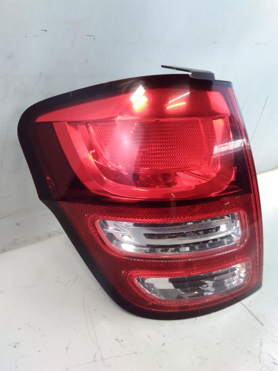 Citroen C3 II original Rückleuchte Schlussleuchte links außen BJ2010