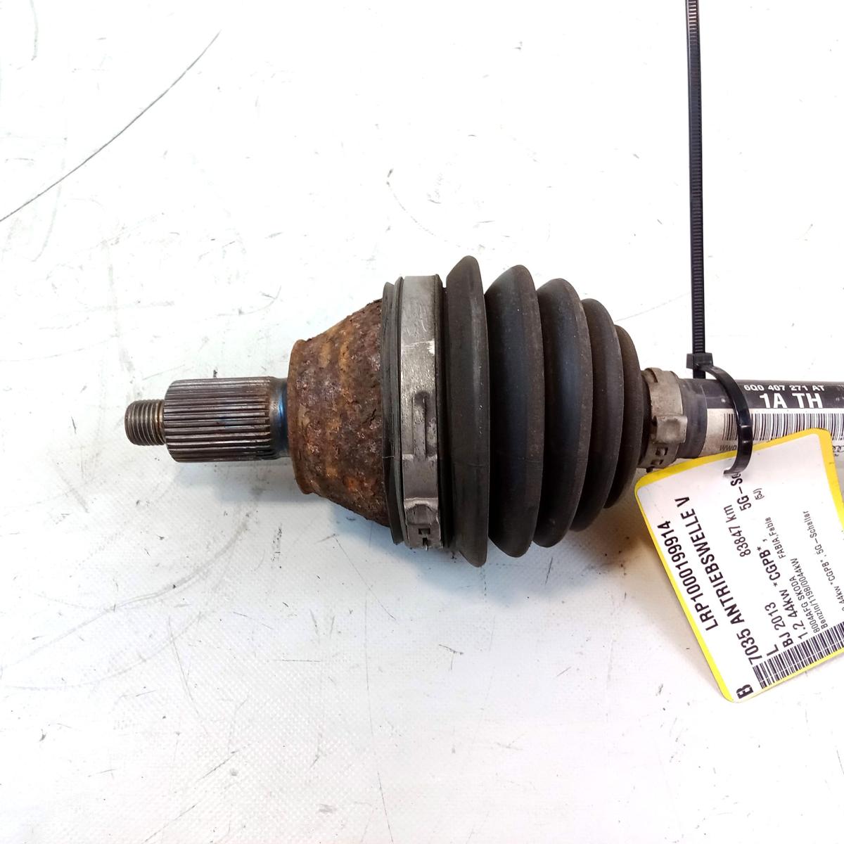 Skoda Fabia 5J orig Antriebswelle Gelenkwelle vorn links 1.2 44kw CGPB BJ2013