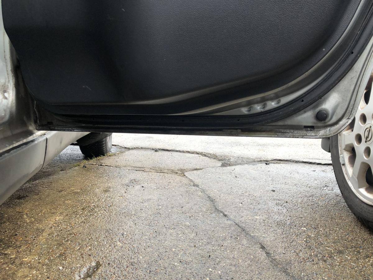 Suzuki Ignis Typ MH T&uuml;r hinten rechts Rohbau Autot&uuml;r Fondt&uuml;r silber