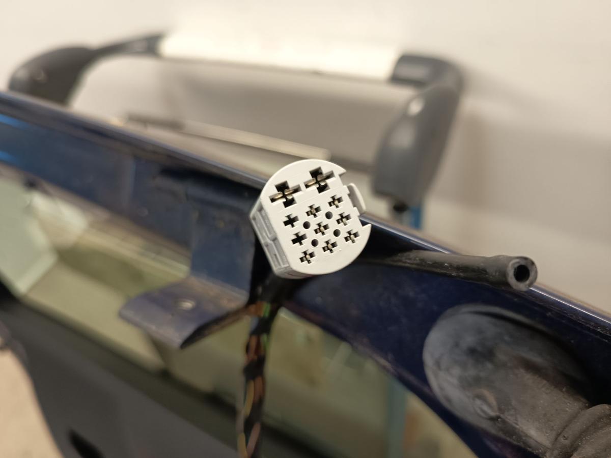 Opel Corsa D original Heckklappe mit Scheibe hinten Fond Z20Z Royalblau Bj 2011