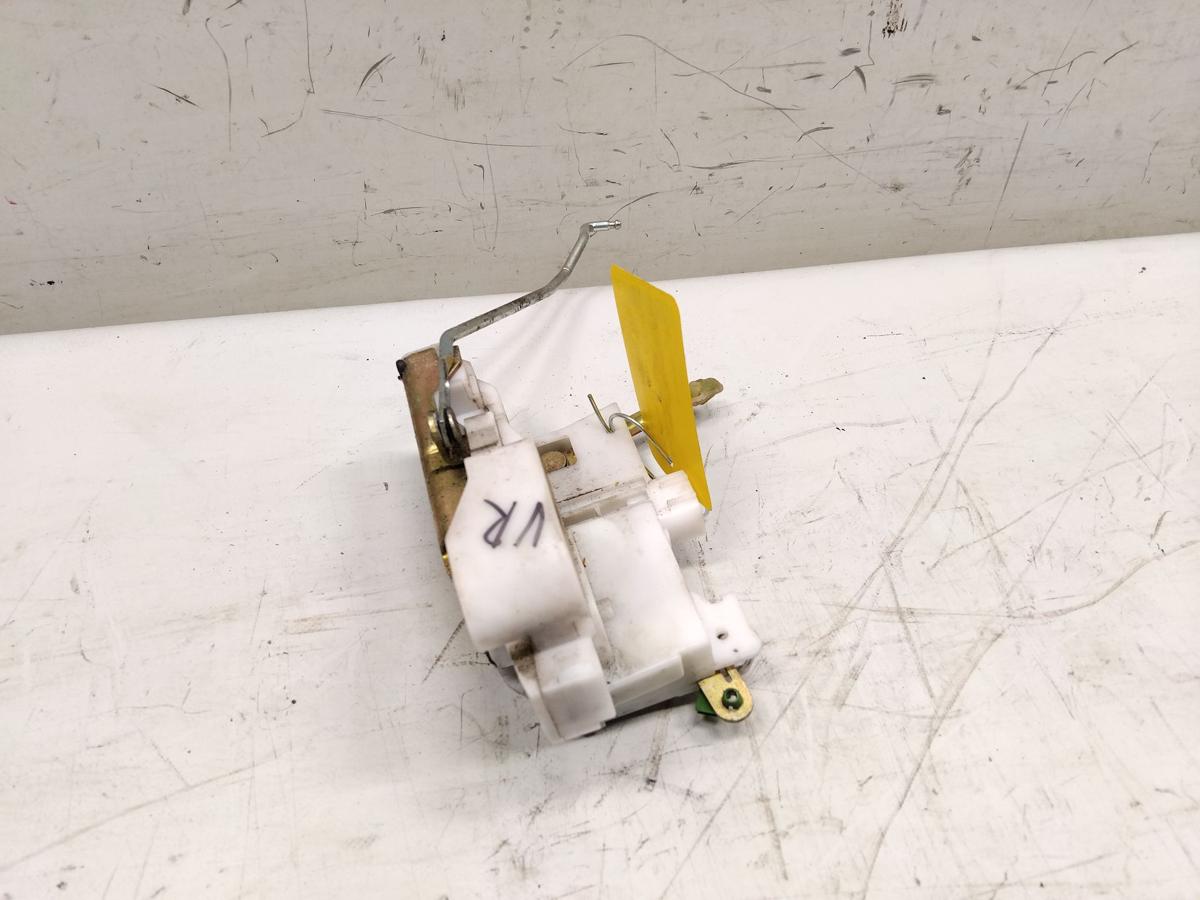 Toyota Avensis T22 orig T&uuml;rschloss vorn rechts mit Zentralverriegelung BJ2002