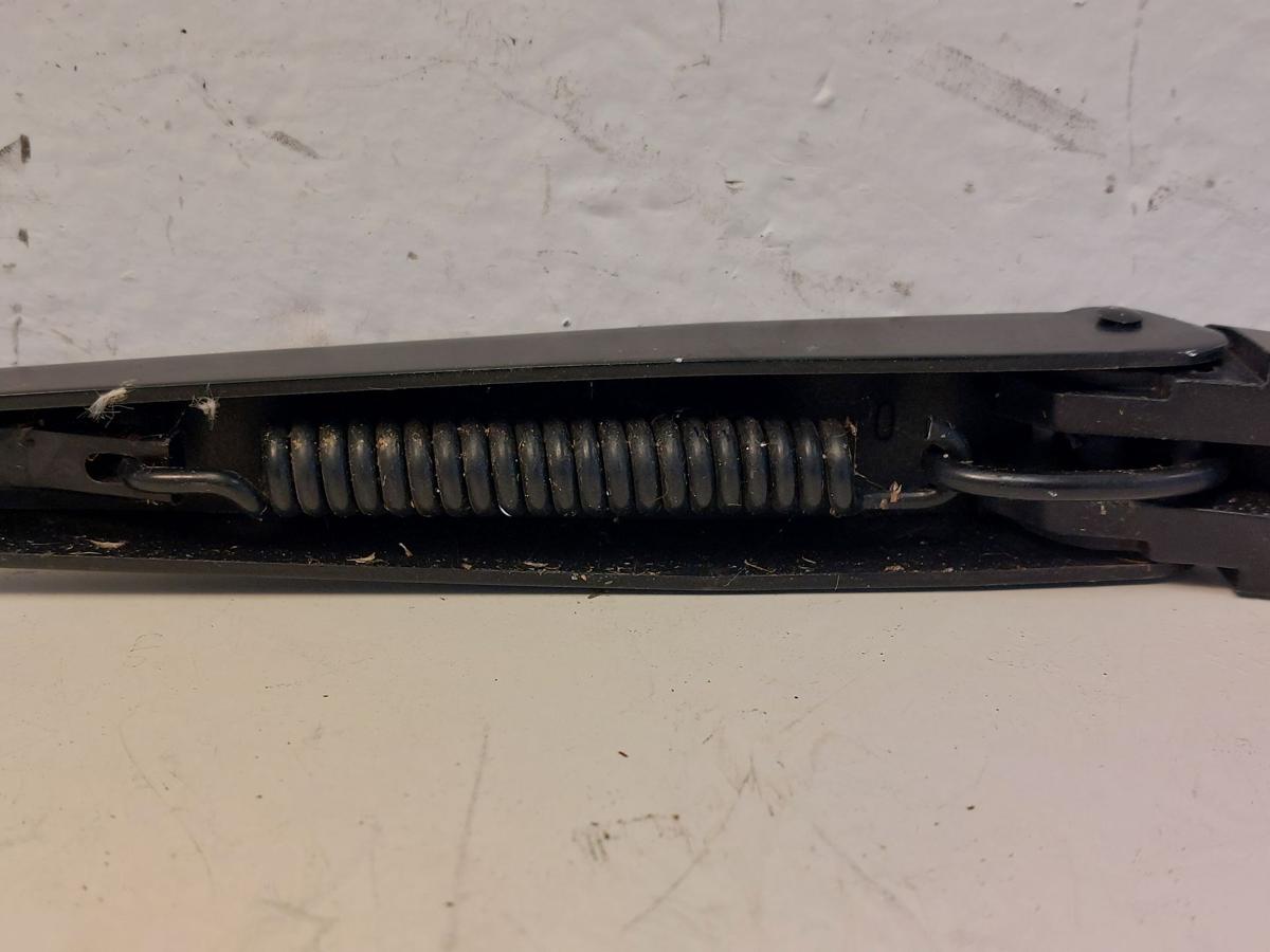 VW Passat 3G B8 Wischerarm vorn links Scheibenwischerarm Fahrerseite OEM