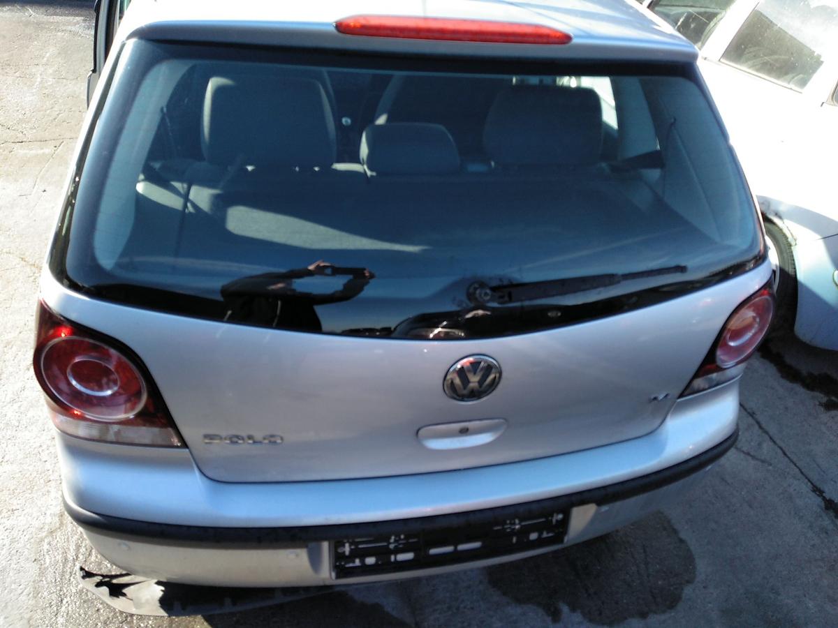 VW Polo 9N3 Heckklappe reflexsilbermetallic LA7W mit Heckscheibe Bj.2006