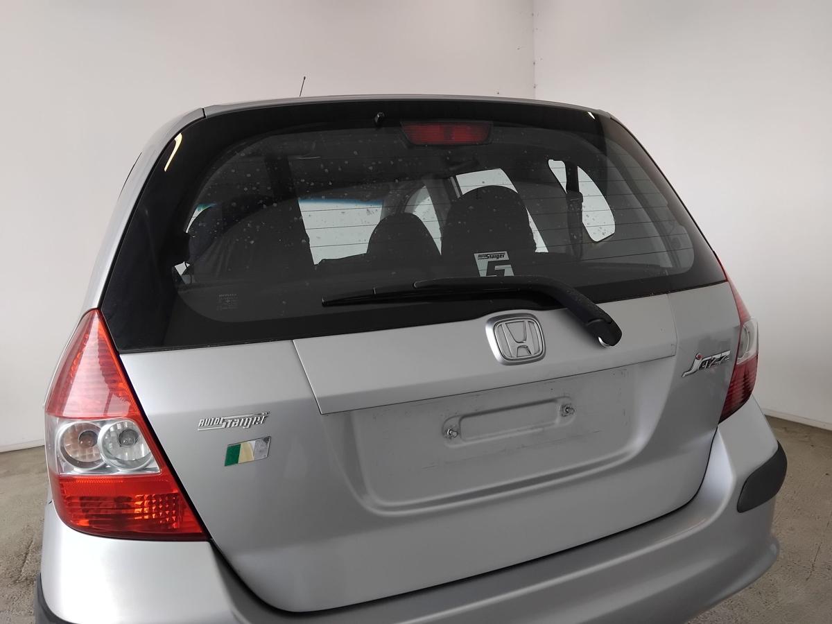 Honda Jazz GD Heckklappe silber NH623M mit Heckscheibe BJ2005
