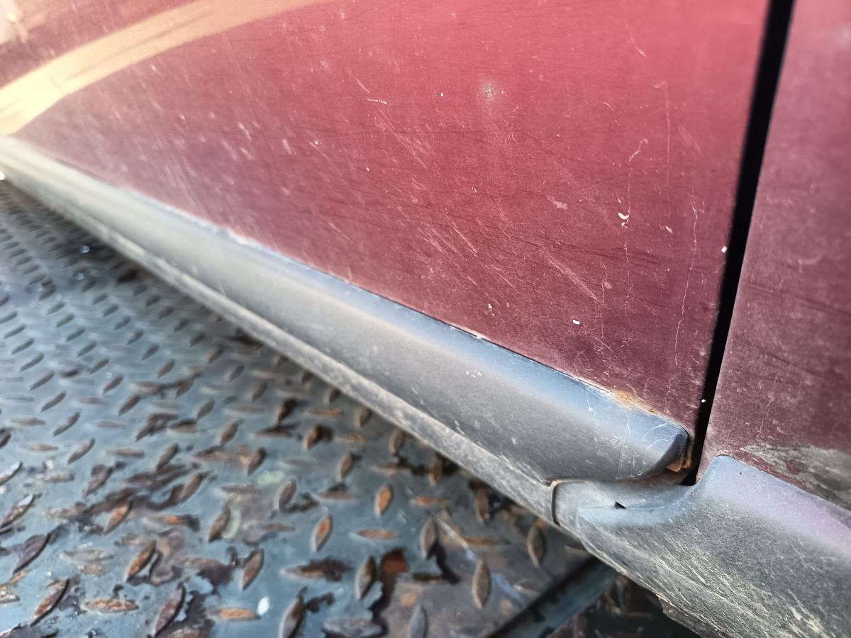 Audi A4 B5 8D original Tür vorn rechts Beifahrer Z3L Hibiscusrot Bj 2000