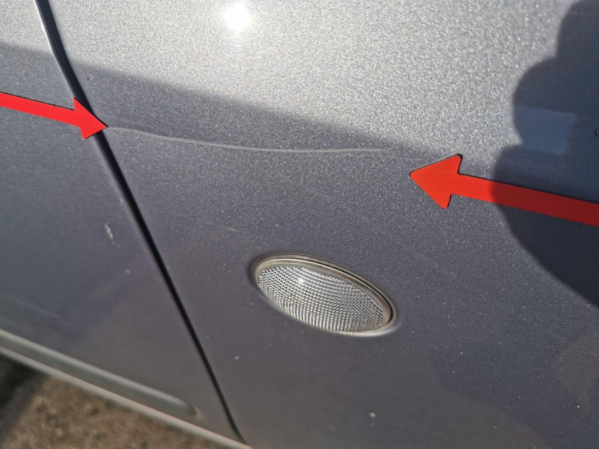 Opel Meriva A Kotflügel Fender Seitenwand vorn rechts 4AU Lichtsilber met DELLEN