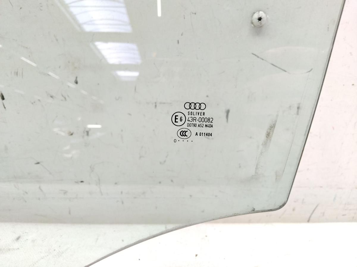 Audi A1 8X original T&uuml;rscheibe vorn links gr&uuml;ncolor 3-t&uuml;rig BJ2010