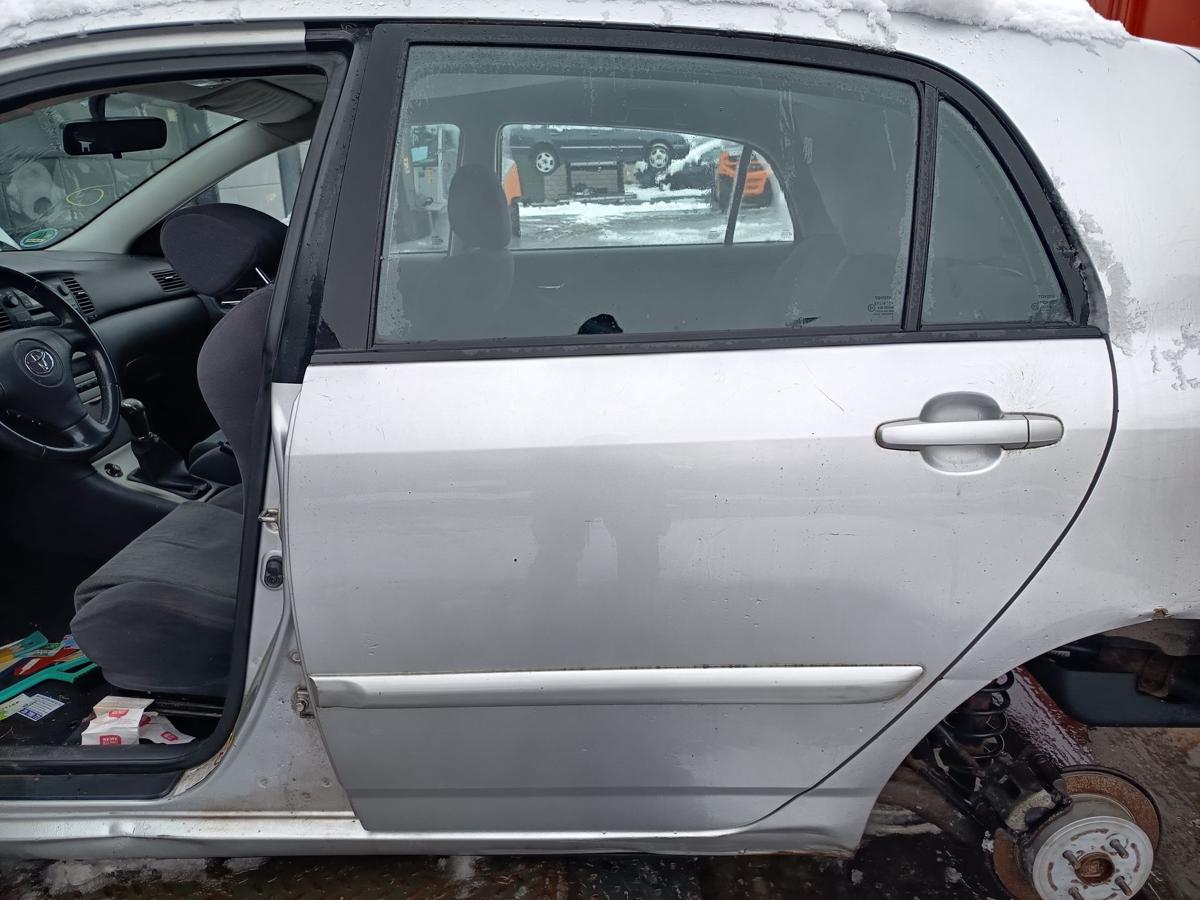 Toyota Corolla E12 original T&uuml;r hinten links Fond 199 Silber Bj 2002