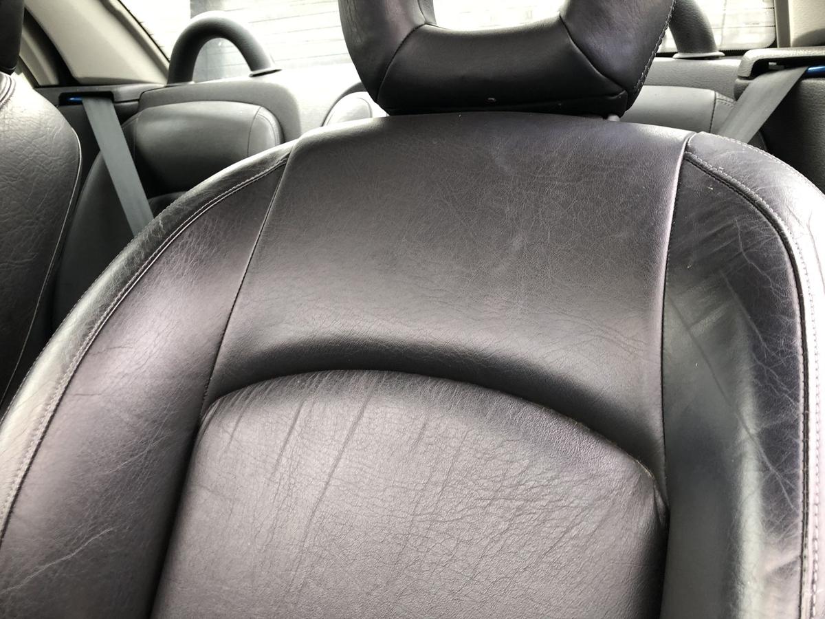 Peugeot 206CC Typ 2D Sitz vorn links Fahrersitz Leder schwarz Ledersitz