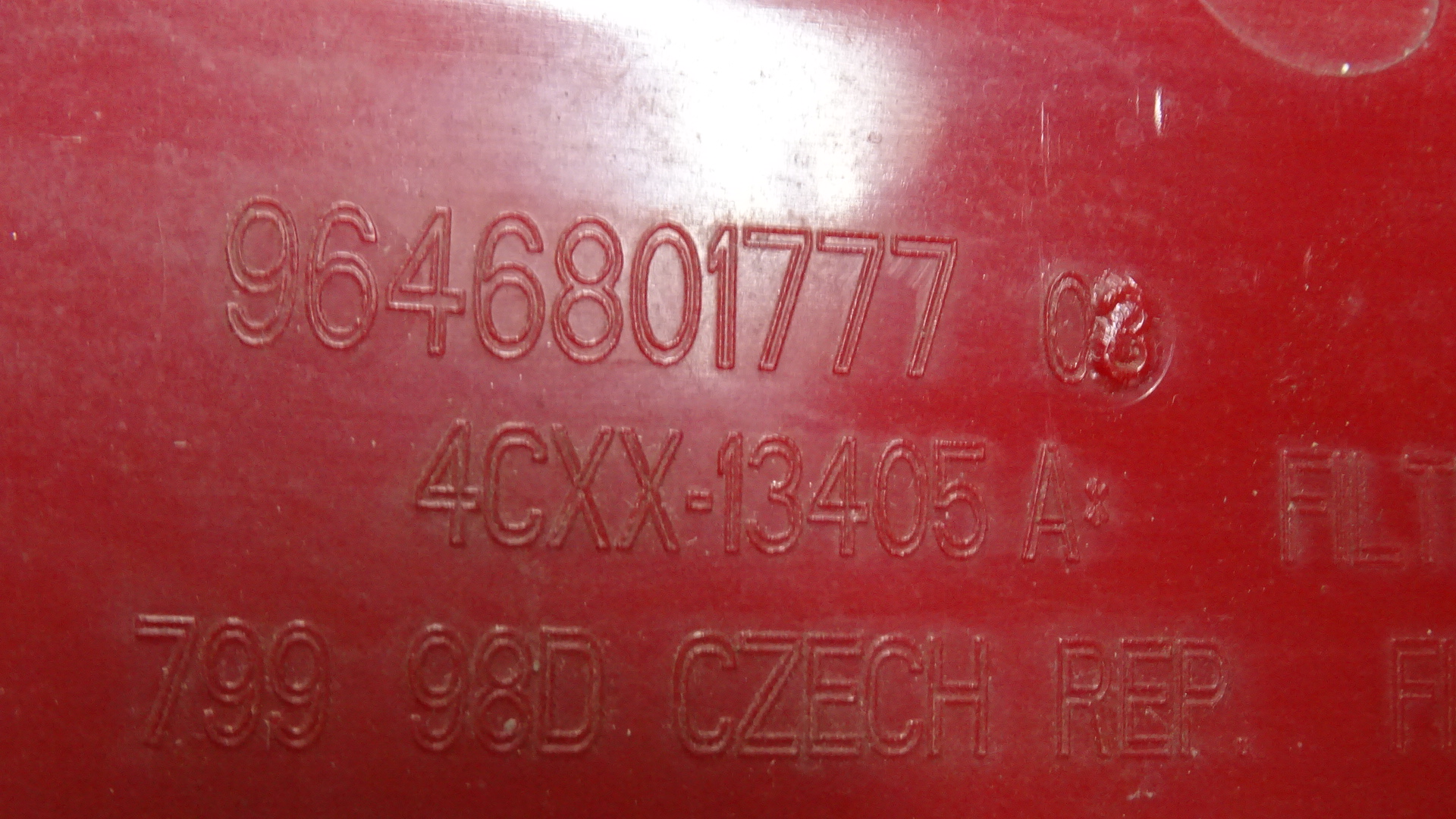 Citroen C4 L Coupe BJ 2006 Rückleuchte links rot 9646801777