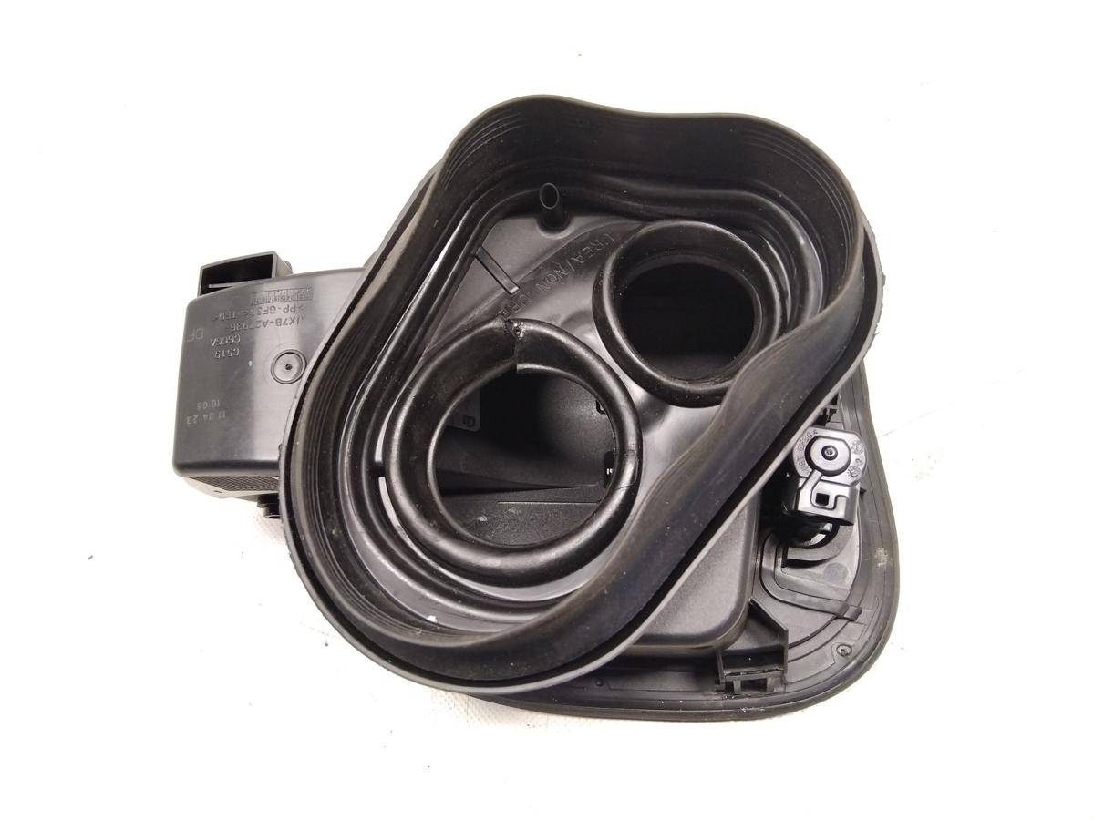 Ford Focus 4 Kombi DEH Facelift original Tankklappe frostwei&szlig; 1.5TDCI Bj.2023