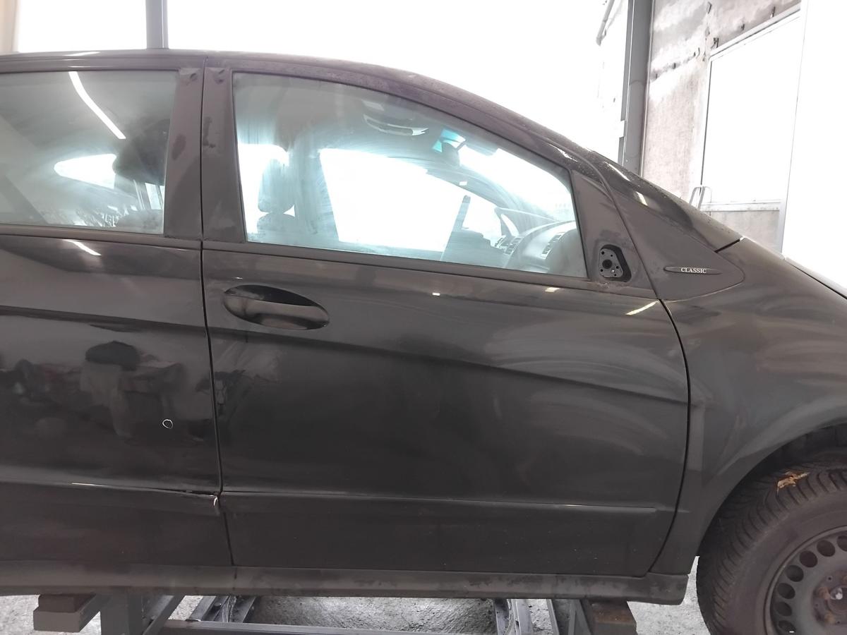 Mercedes A-Klasse W169 Tür vorn rechts Beifahrertür 5-türig BJ2005 160 Tropenschwarzmetallic