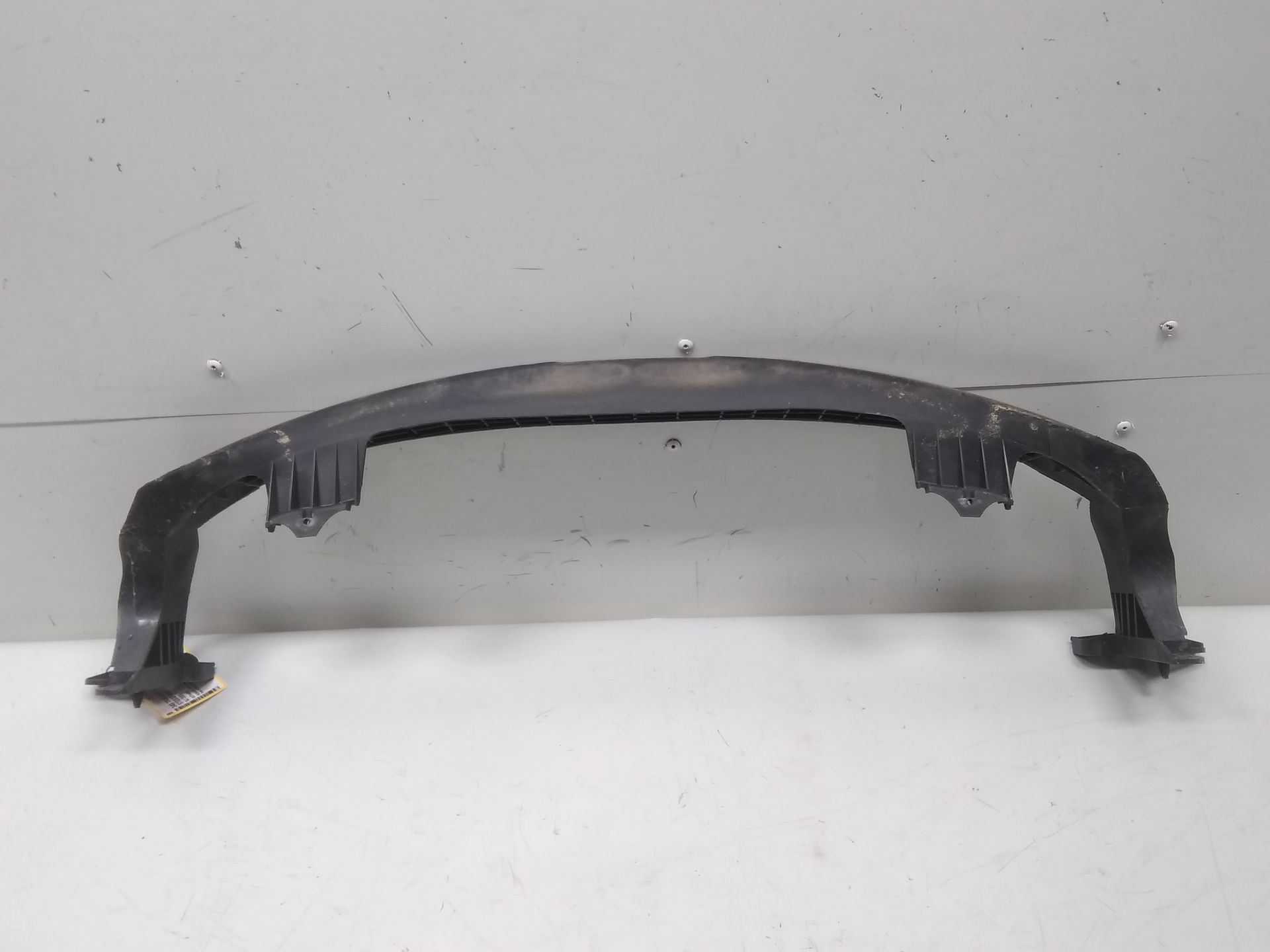 Opel Corsa D original Plastikverstärkung Stoßstange Stoßfänger vorn unten Bj.2009